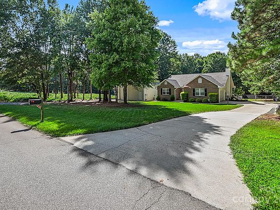 2nd image of 159 Kingfisher Dr