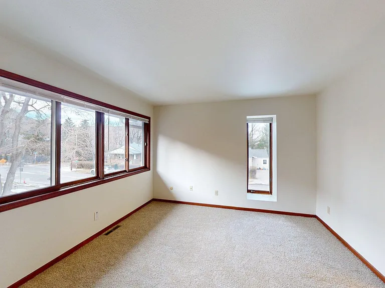 636 Arapahoe — Photo 17