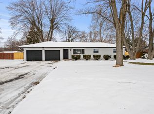 11930 Old Orchard Dr, Indianapolis, IN 46236