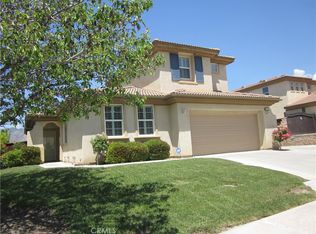 943 E Harvest Dr, San Jacinto, CA 92583
