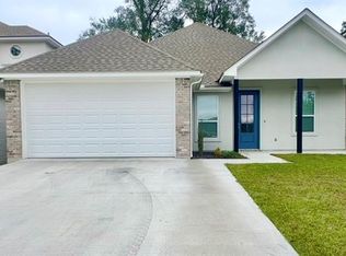 23386 Fairway Gardens Ct, Springfield, LA 70462