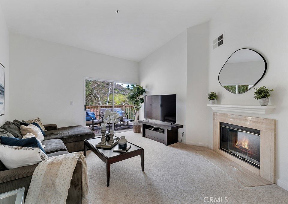 1st image of 5728 Oak Bend Ln Unit 403