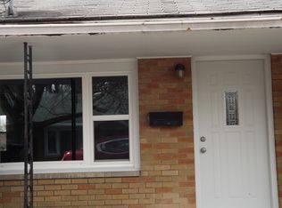 302 E Cherry St APT B, Watseka, IL 60970