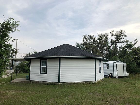4th image of 2803 E 3rd Ct