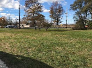 6 S Forklanding Rd, Cinnaminson, NJ 08077