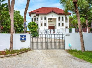 3060 N Beach Rd, Englewood, FL 34223