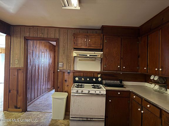 2nd image of 1616 Gibralter Dr