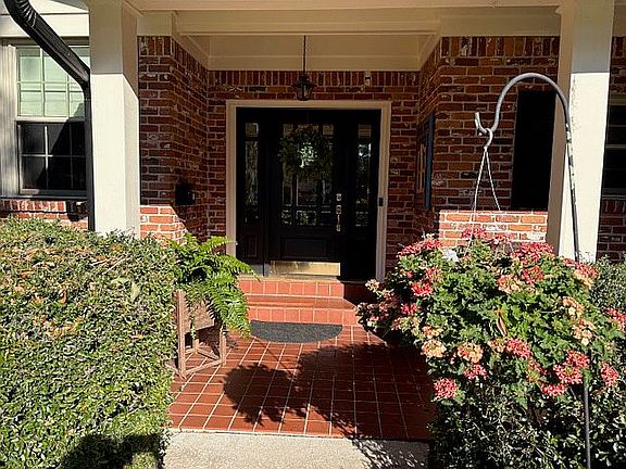 3rd image of 2617 Red Fox Rd