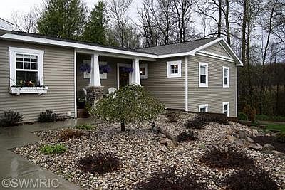 3rd image of 14167 Lake Dr