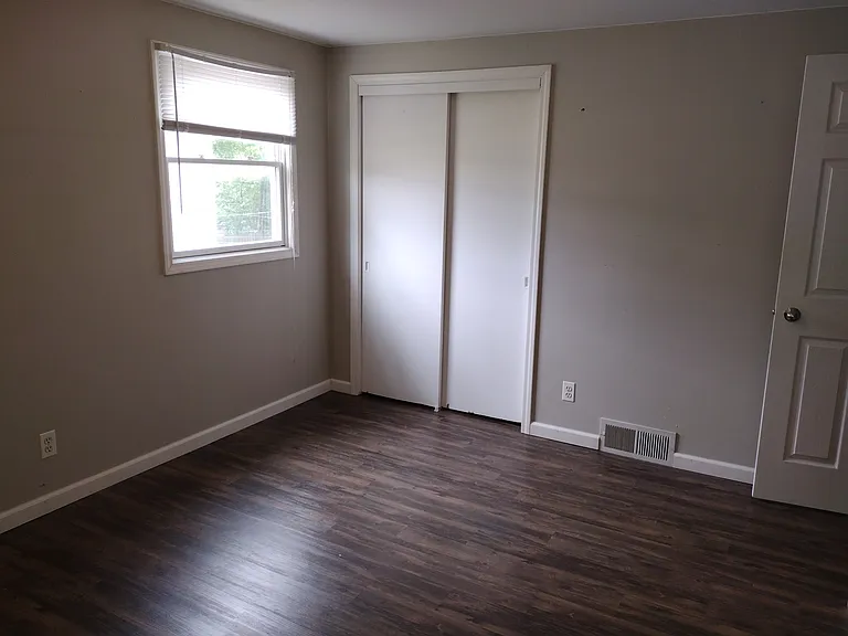 5033 46th Ave #5033 — Photo 2