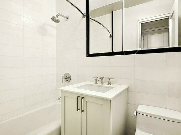 5th image of 340 E 52nd St APT 6F