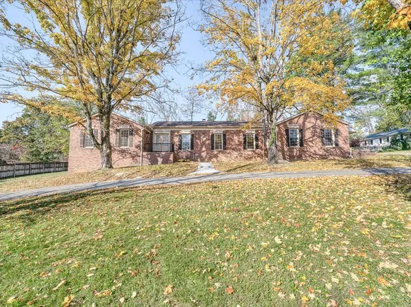 704 Brown Ave, Cookeville, TN 38501