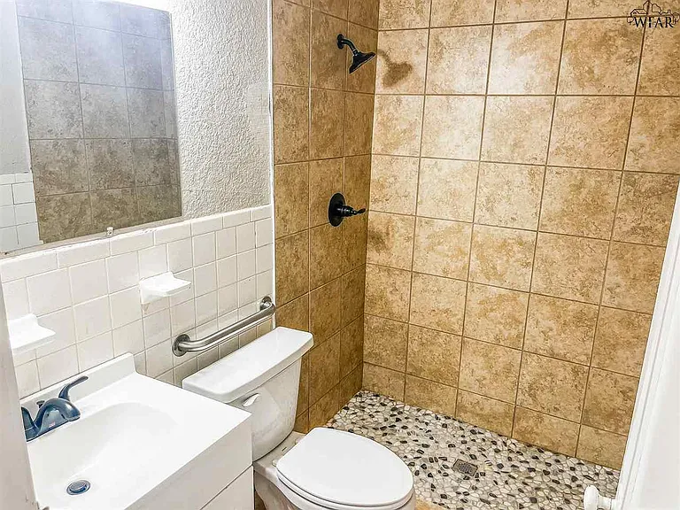 2308 Piedmont Pl — Photo 16
