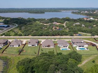 308 Secretariat Dr, Hickory Creek, TX 75065