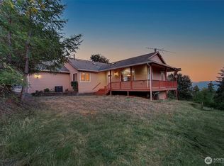 498 Bryant Hill Road, Woodland, WA