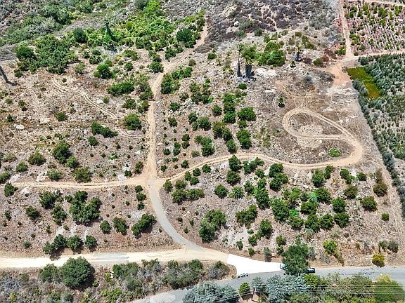 3rd image of Twin Oaks Valley Rd