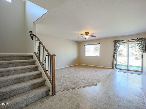 4th image of 10938 W Meadowbrook Ave
