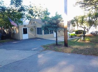55 W Shore Rd, Merrimac, MA 01860