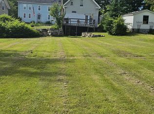 20 Spring St, Belmont, NH 03220