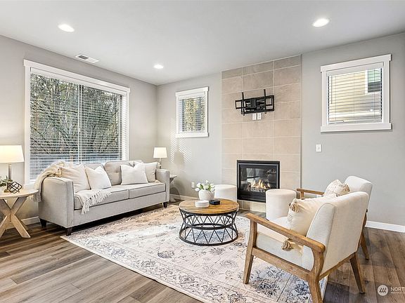 5th image of 16926 124th Avenue Ct E