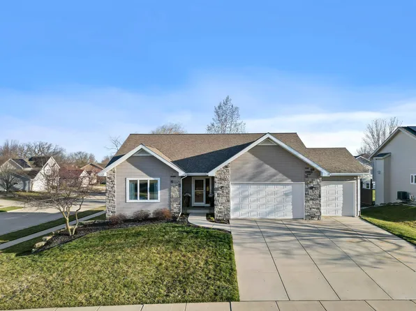 897 Ashworth Dr, Oregon, WI 53575