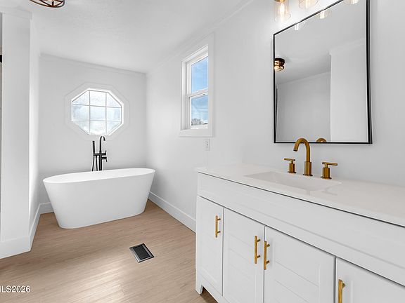 3rd image of 17575 Thrush Ln