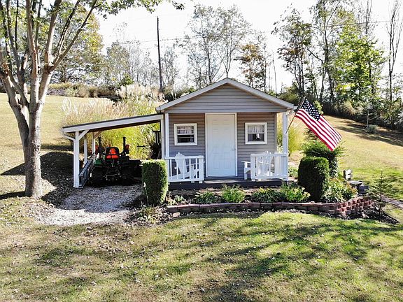 5th image of 375 Lake Vista Dr