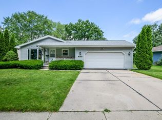 5114 Open Wood Way, Madison, WI 53714