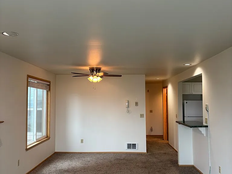 4208 Beach Drive — Photo 25