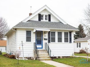 420 Union Ct, Fostoria, OH 44830