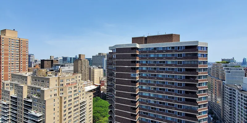 Rented by Corcoran | media 19