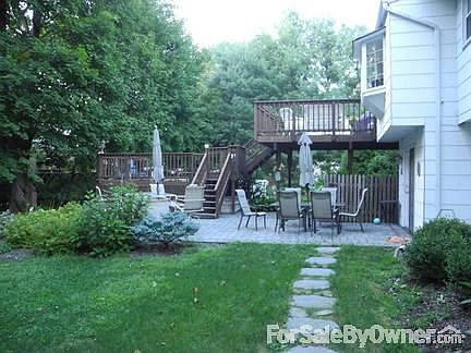 2nd image of 15 Claremont Ln