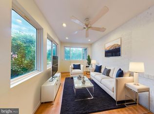 3137 S Glebe Rd APT 1, Arlington, VA 22202