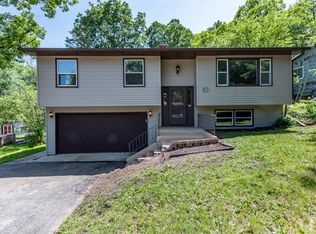 903 Annabelle St, McHenry, IL 60051