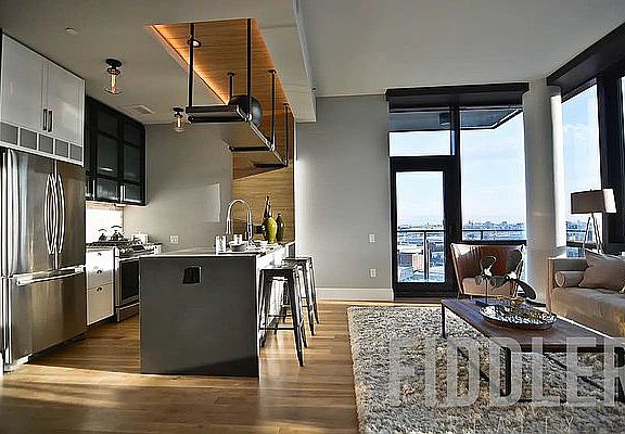 2nd image of 4441 Purves St #1116
