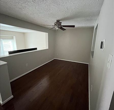 4th image of 6305 Loring Dr