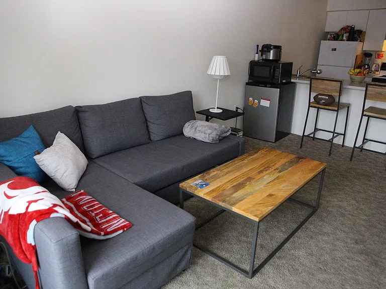461 NE Morton St #3G — Photo 8