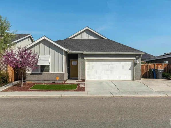 9634 Silver Falls Ln, Shafter, CA 93263