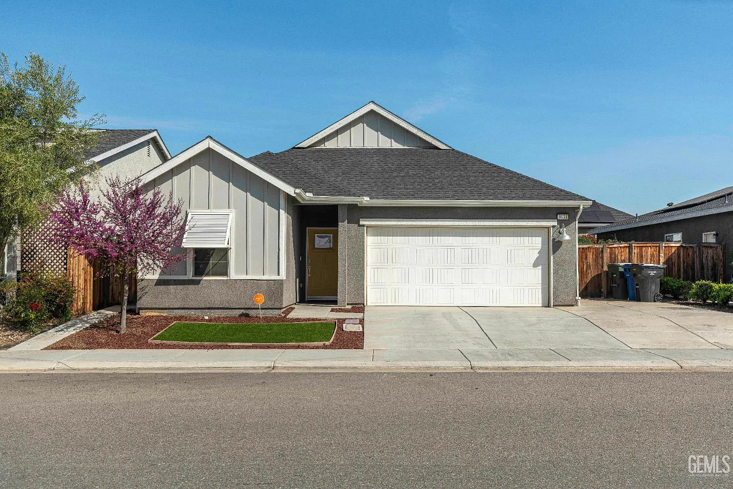 9634 Silver Falls Ln photo 1