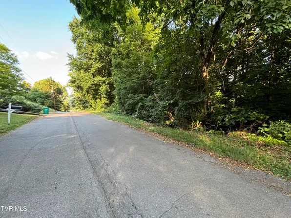 Stratton Pl, Kingsport, TN 37663