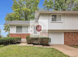 9434 Riggs St, Overland Park, KS 66212