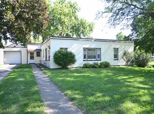 514 1st St, Lake View, IA 51450