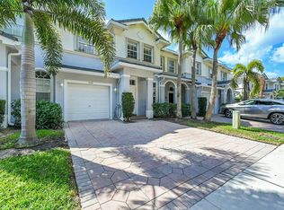4422 Regal Ct, Delray Beach, FL 33445