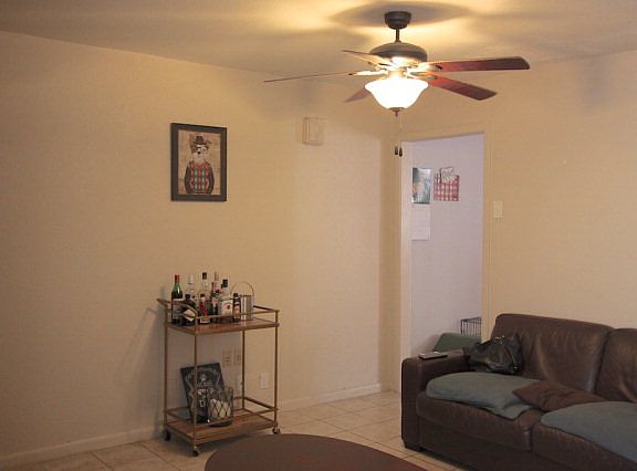 3rd image of 1507 E Rosewood St