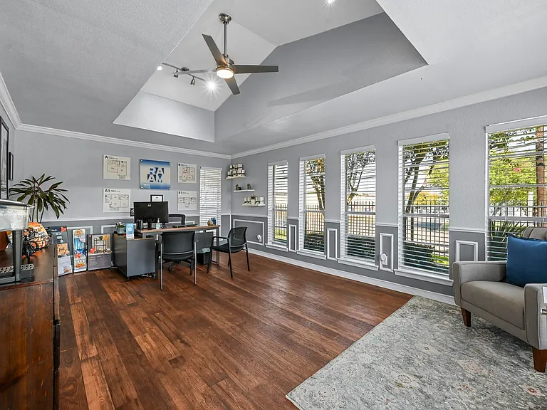Leasing office