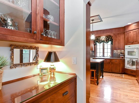 5th image of 26811 S Balmoral Woods Dr