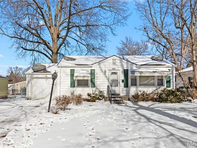 1241 Avant Dr, Saint Louis, MO, 63137