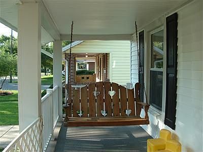 3rd image of 2823 Martel Dr