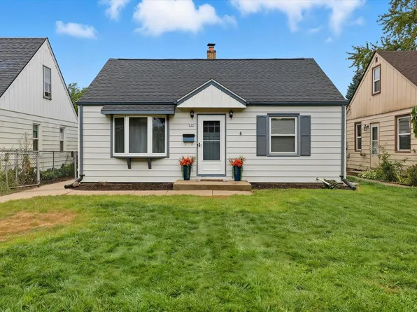 915 South 114th STREET, West Allis, WI 53214