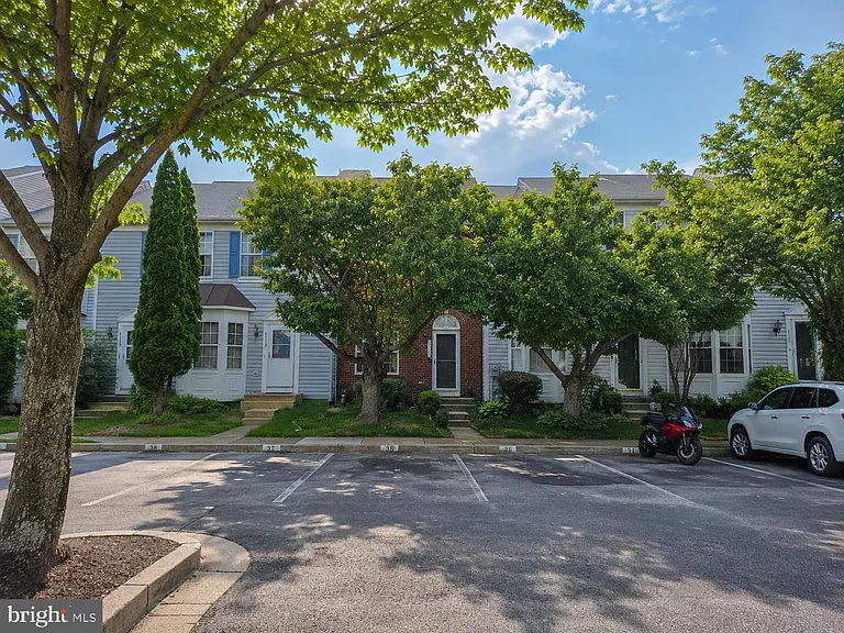 3315 Hollow Ct — Photo 2